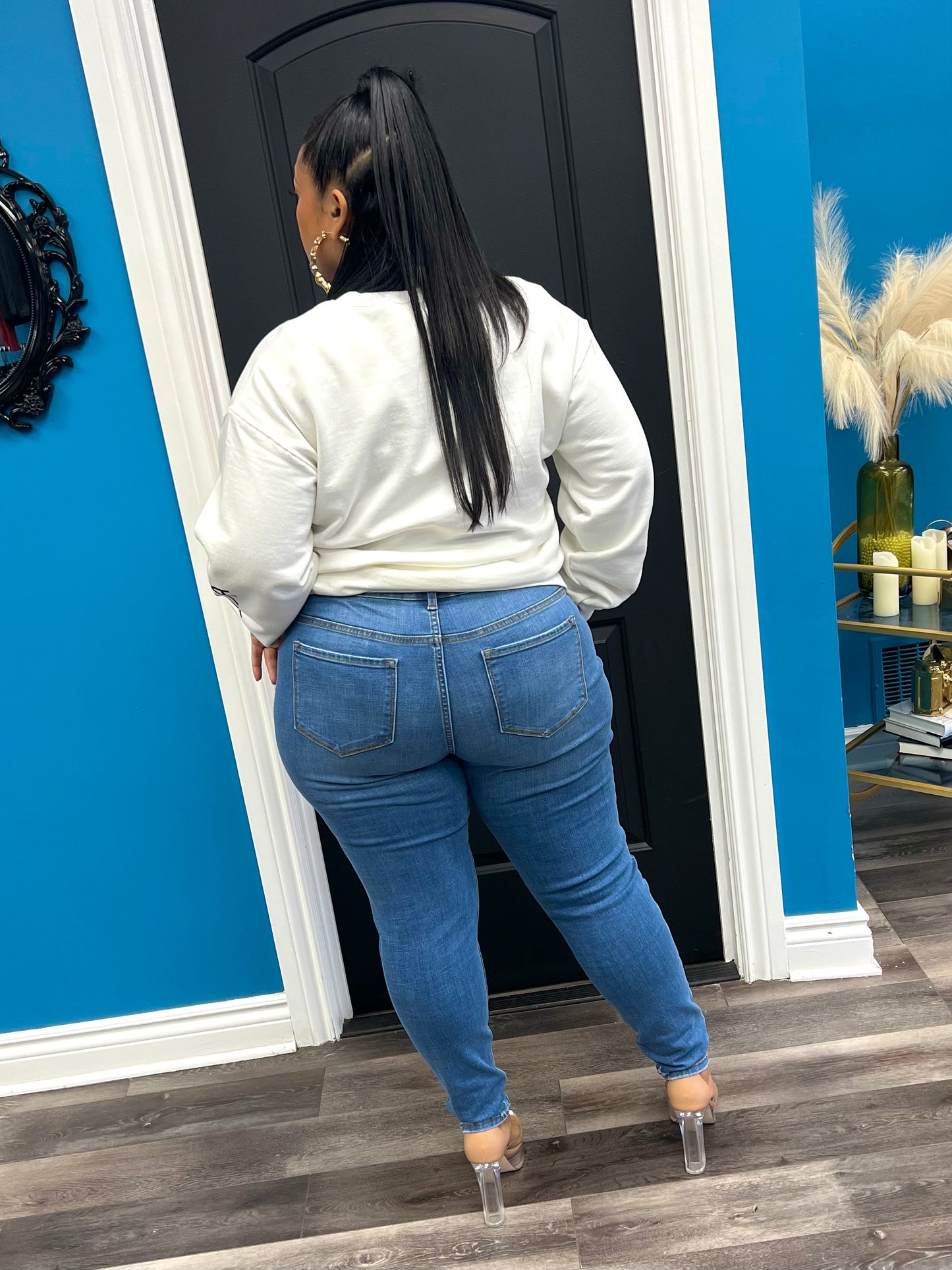 Big Mama Angie Crewneck