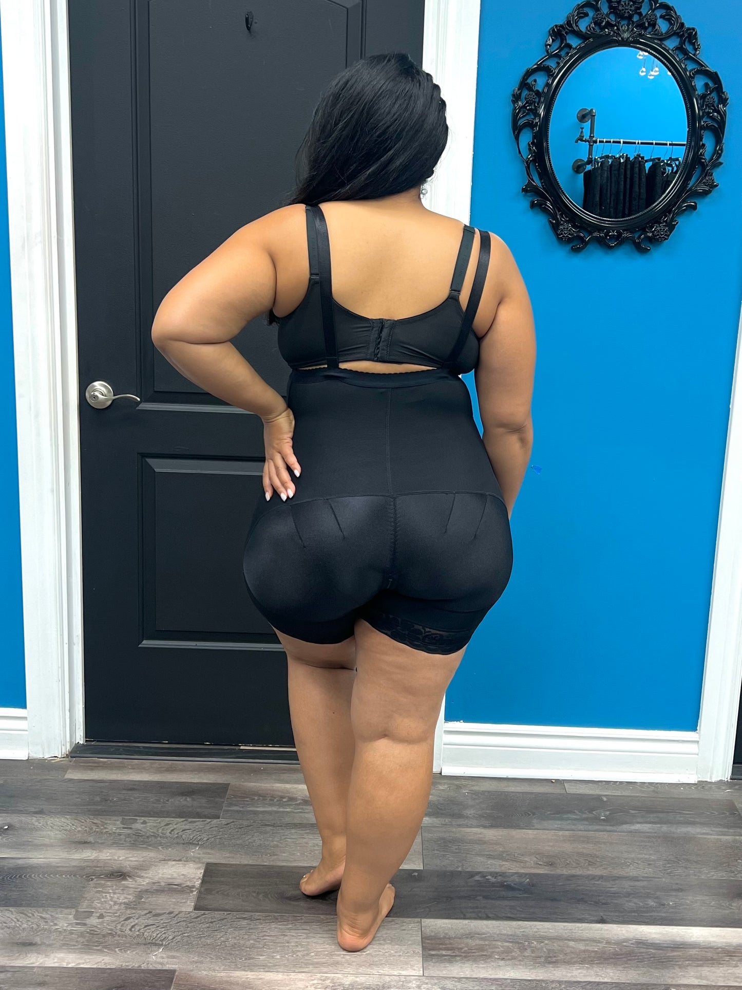 BLACK SNATCHED FULL SHAPER