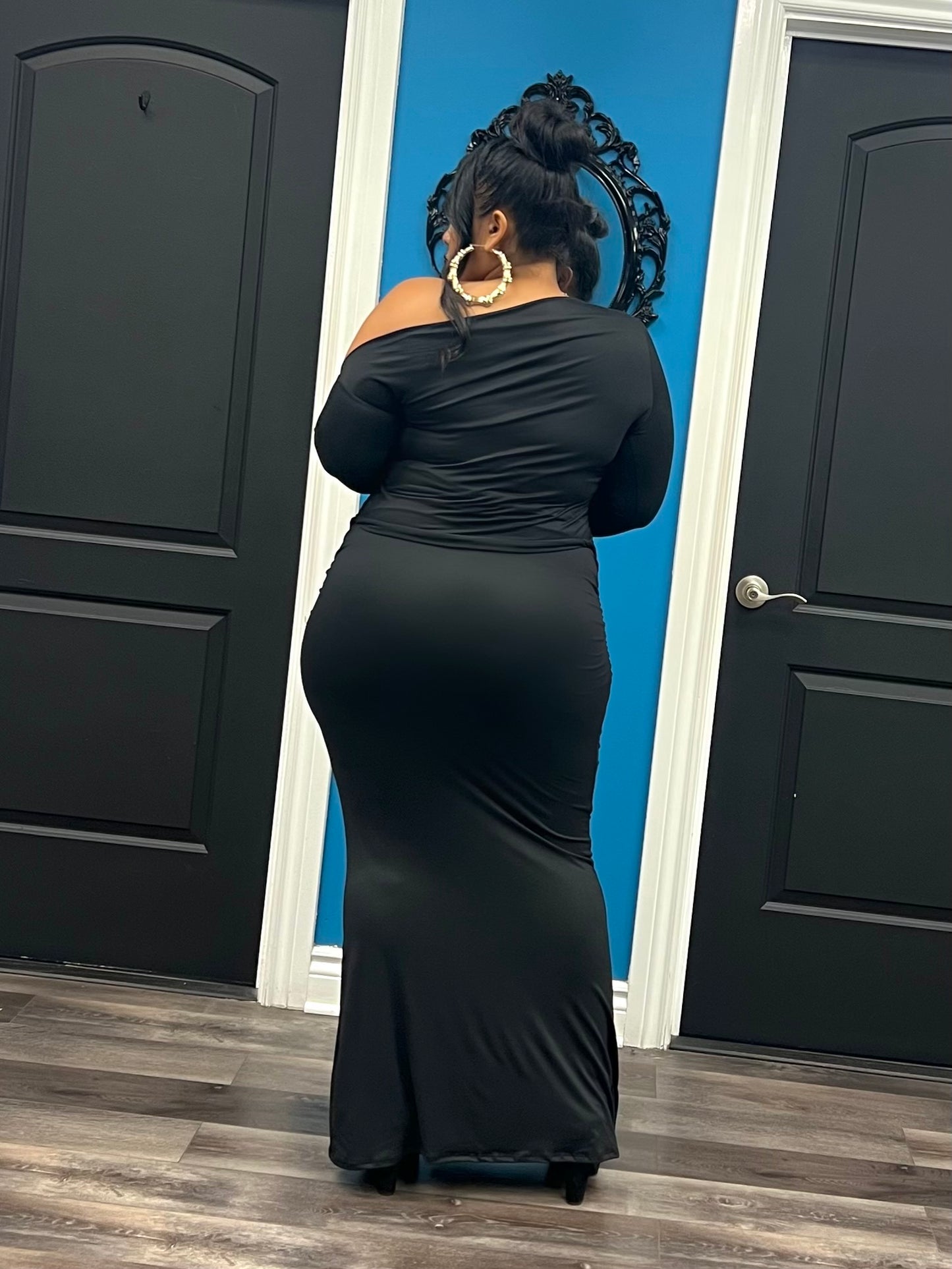 Black Assatta Skirt Set