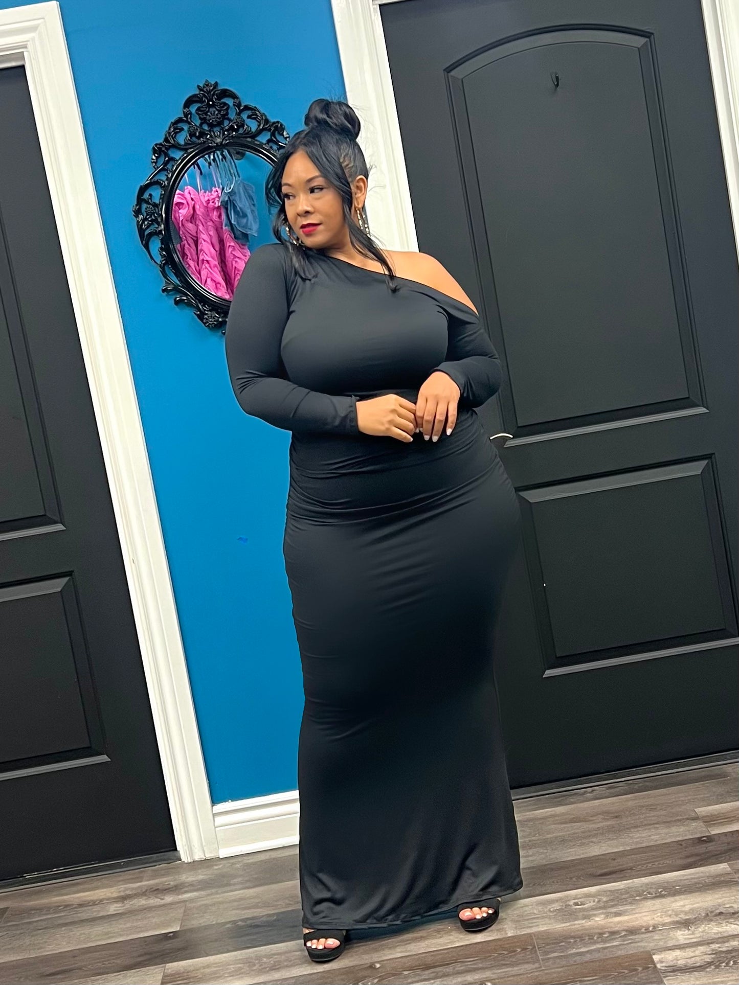 Black Assatta Skirt Set