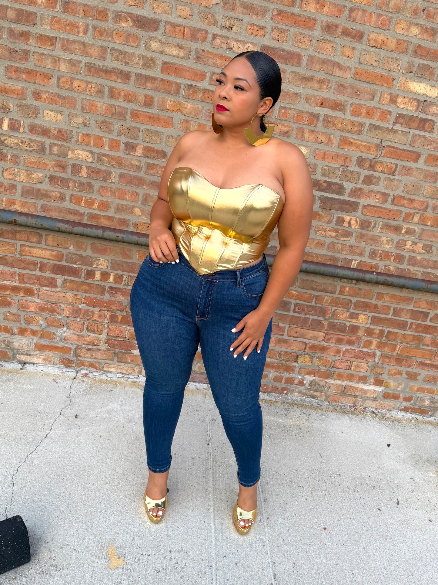 Goldie Bustier