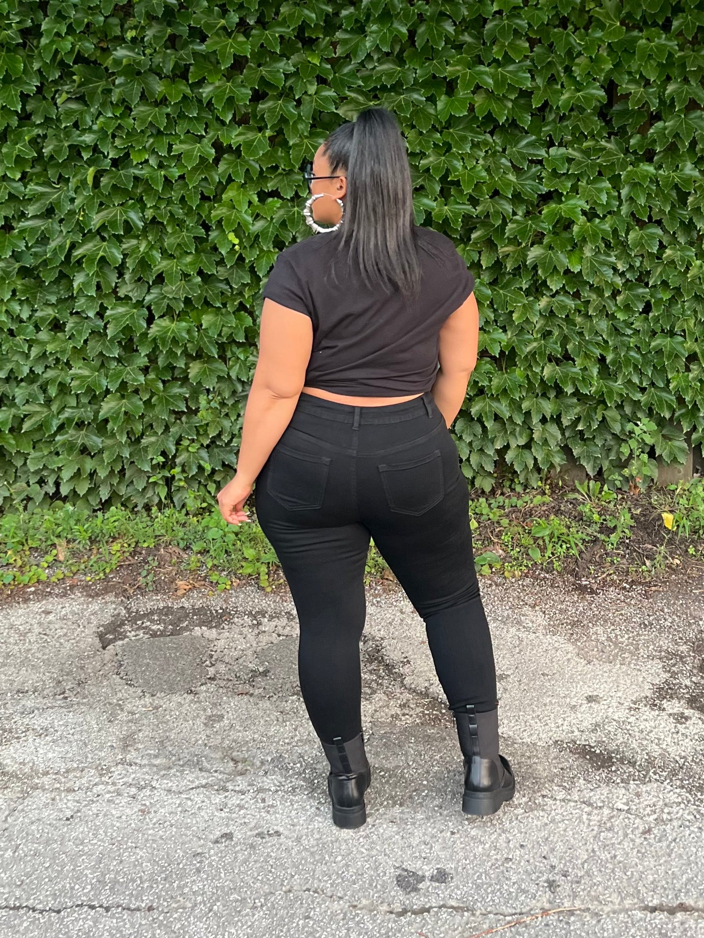 Black Distressed Jeans
